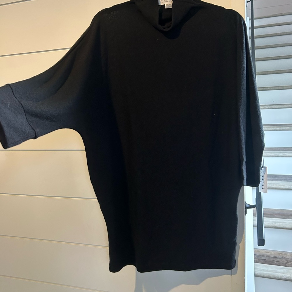 NWT Velvet by Graham & Spencer Black Knit Sweater